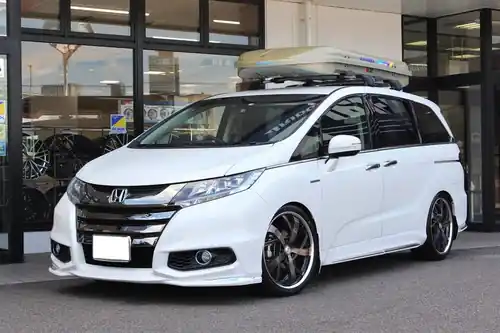 Fresh Stock SSR Abela Tw10 5x120 19X8.5+22 Hyper Disk Titan Silver