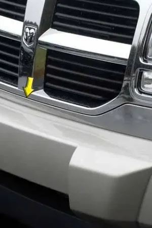 DODGE NITRO 4dr QAA Stainless 1pcs Grille Accent SG47940 Holiday Sale