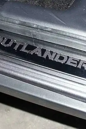 MITSUBISHI OUTLANDER 4dr QAA Stainless 4pcs Door Sill Trim DS27010 Bulk Order