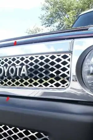 Factory Price TOYOTA FJ CRUISER 4dr QAA Stainless 9pcs Grille Accent SG27140