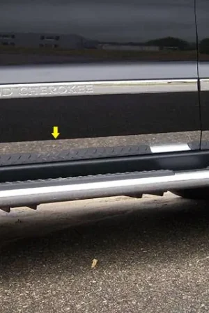 Fan Favorite JEEP GRAND CHEROKEE 4dr QAA Stainless 4pcs Rocker Panel Trim TH51080