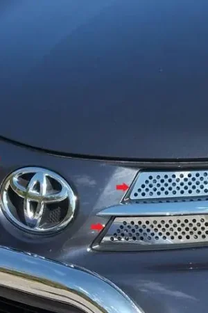 Authentic TOYOTA RAV4 4dr QAA Stainless 4pcs Grille Accent SG13180