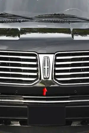 LINCOLN NAVIGATOR 4dr QAA Stainless 1pcs Grille Accent SG55655 Last Chance