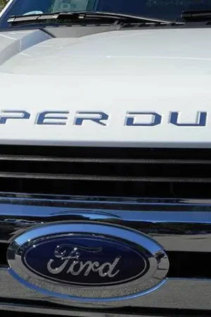 F-250/F-350 SUPER DUTY 2dr QAA10pcs Graphic/Logo/emblem SGR57321 No Minimum Order