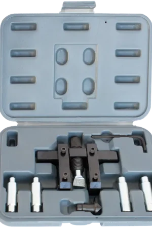 Get Yours SP Tools Universal Knuckle Spreader - Single